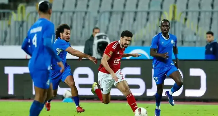 اكتساح أحمر.. التاريخ ينصف الأهلي أمام سموحة في الدوري المصري