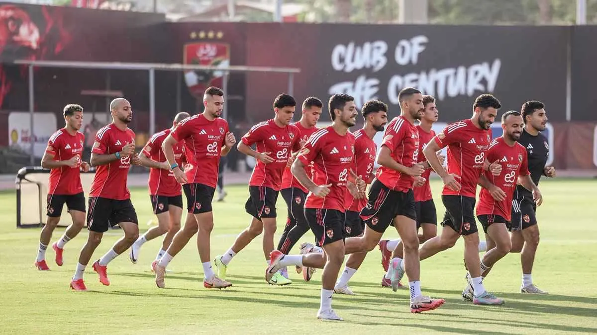 اختبار طبي للاعب الأهلي قبل مباراة سموحة في الدوري المصري