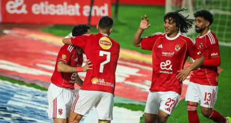 تشكيل الأهلي أمام سموحة.. تغييران من توروب ومفاجأة هجومية