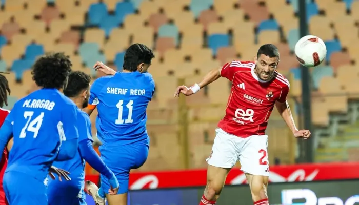 بهدف +90.. طاهر محمد طاهر ينقذ الأهلي من فخ سموحة بالدوري المصري