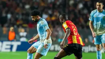 كاف يستبعد حكما بسبب مباراة الأهلي والترجي