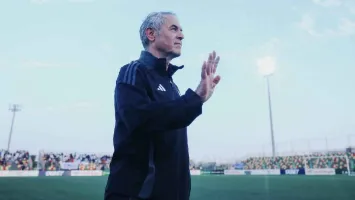 رسميًا.. كولر يوقع عقود تدريب فريقه الجديد