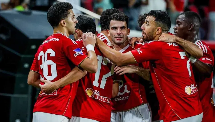 لاعب الأهلي يقترب من الرحيل إلى الدوري البرتغالي