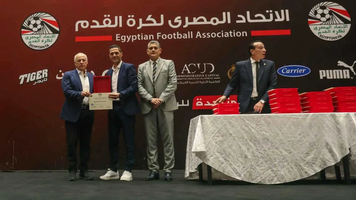 قرار مثير من اتحاد الكرة يستفز الأهلي في أزمة محمود وفا