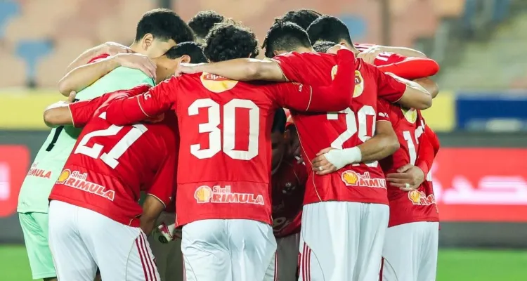 بالأسماء .. الأهلي يقرر رحيل 3 لاعبين أجانب ضمن خطة إعادة الهيكلة