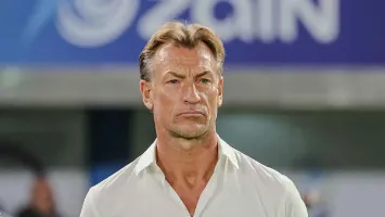 حقيقة مفاوضات الأهلي مع رينارد لتدريب الفريق