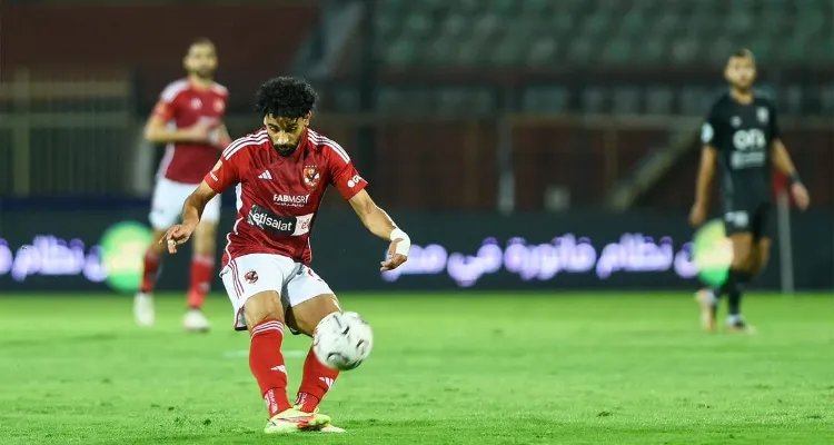 قرار مؤجل داخل الأهلي.. سر انتظار حسم ملف مروان عطية