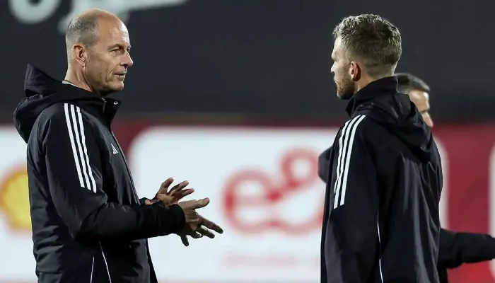 حيرة توروب قبل مواجهة الأهلي و سيراميكا كليوباترا.. صراع الشناوي وشوبير مستمر