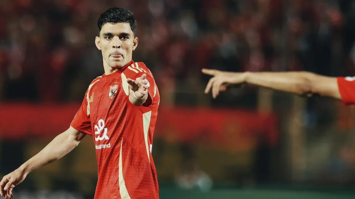 الأهلي يحسم موقفه من رحيل أشرف بن شرقي