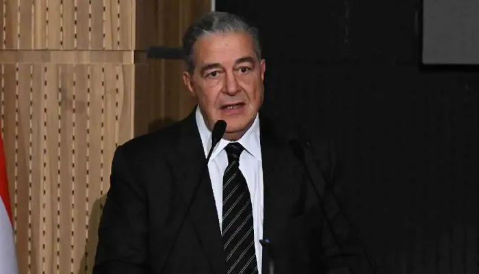 ياسين منصور يجهز مفاجأة لفريق الكرة في الأهلي