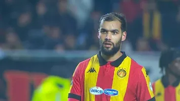 هل يحل أزمة دفاع الأهلي؟.. قراءة في أرقام محمد أمين توجاي