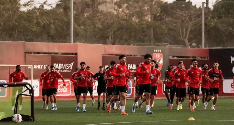 بالأسماء.. الأهلي يستقر على رحيل ثلاثة لاعبين في الصيف