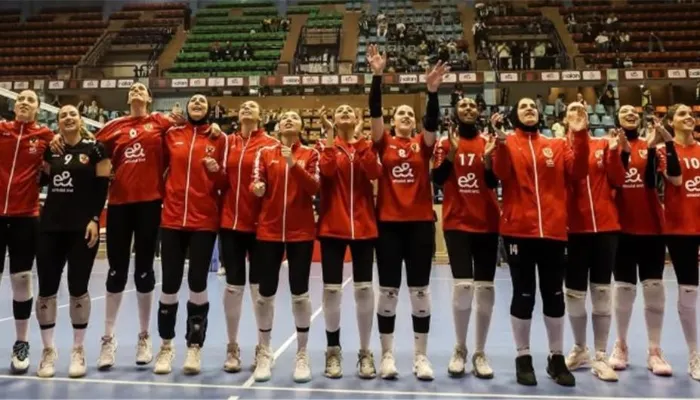 سيدات طائرة الأهلي يتوجن بكأس إفريقيا ويحققن خماسية تاريخية