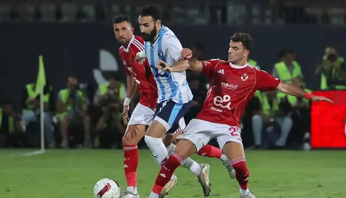 حكم ألماني يدير مباراة الأهلي وبيراميدز في الدوري المصري