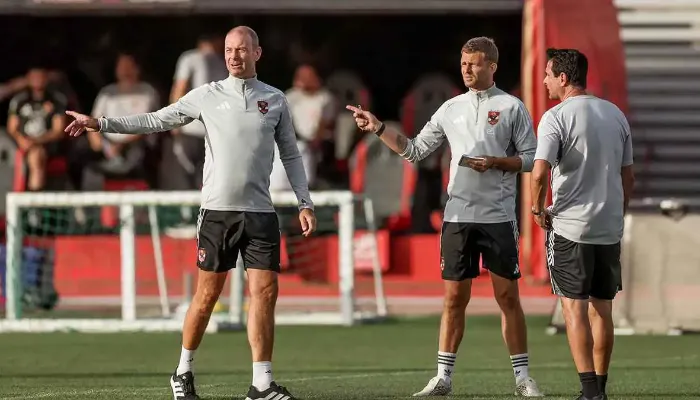 مأزق صعب.. أول تحرك من الأهلي لإقالة توروب