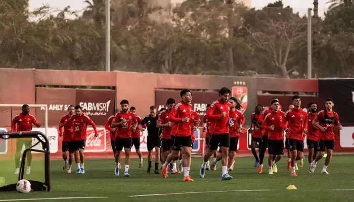 الكشف عن موقف مصابي الأهلي قبل مواجهة الزمالك في الدوري المصري