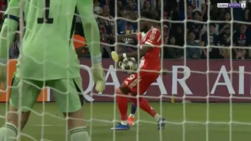 فيديو | وكأن القدر ينصفه.. دوري أبطال أوروبا يفضح الظلم التحكيمي لـ الأهلي