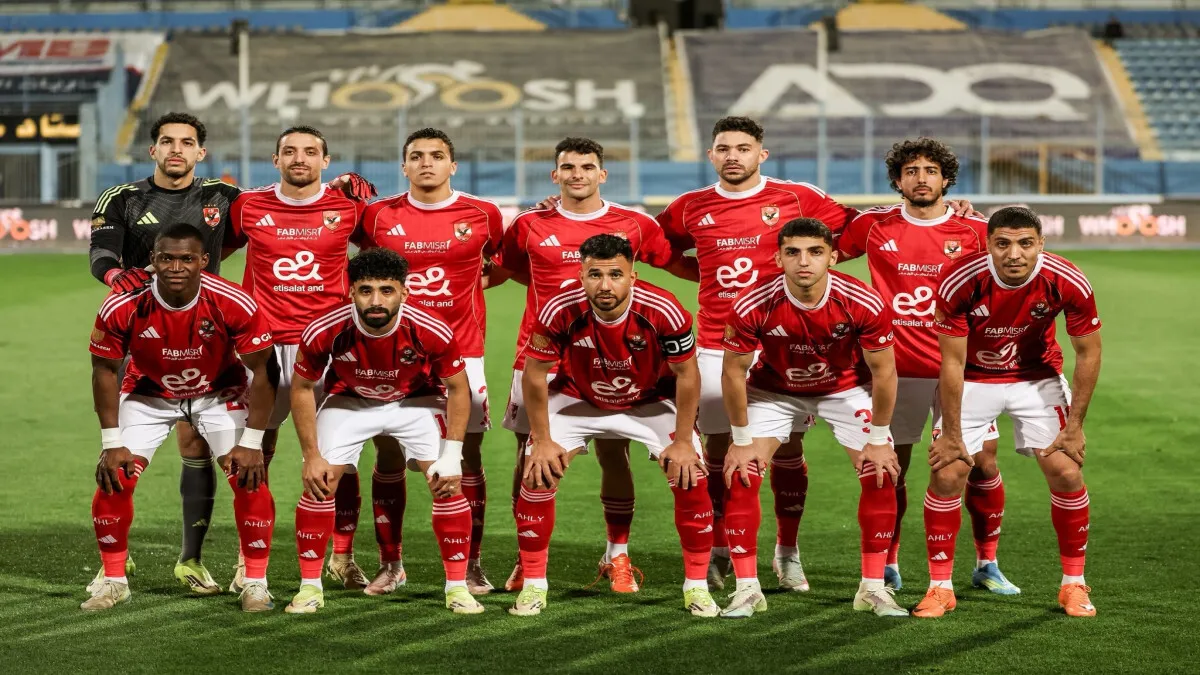 قائمة الأهلي لمواجهة الزمالك في قمة الدوري المصري .. موقف زيزو