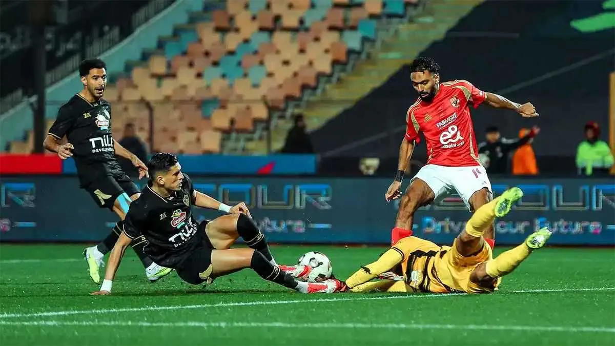 موعد مباراة الأهلي والزمالك اليوم في الدوري المصري.. والقنوات الناقلة