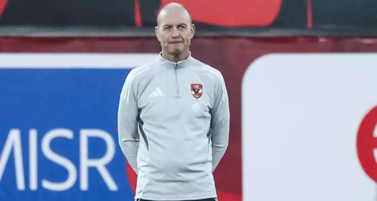 صداع في الأهلي قبل سيراميكا.. 3 أسماء تتصارع على مركز واحد