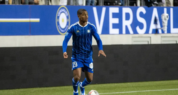 عاجل.. لاعب بالدوري الفرنسي على رادار الأهلي لتعويض ديانج
