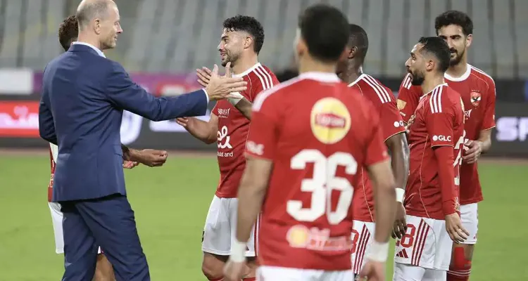 قبل مواجهة سيراميكا كليوباترا.. كيف يتفادى الأهلي "خوازيق" الدور الأول؟