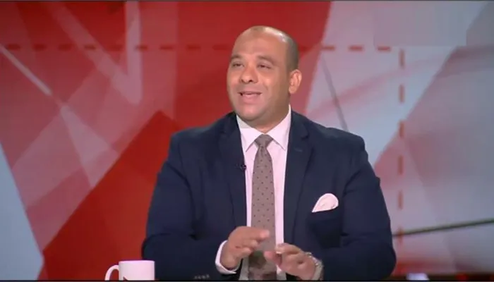 الأهلي عن حقيقة استقالة وليد صلاح الدين من منصبه: موقع "الوطن" كاذب