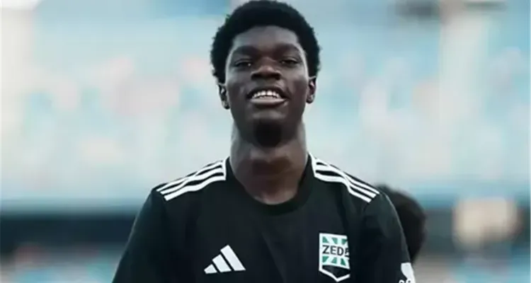 بعد ارتباطه بالأهلي.. زد يحسم مستقبل ماجاسا رسميًا