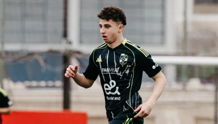 قلق متزايد.. طلب عاجل من راسينج الإسباني بشأن بلال عطية