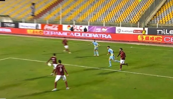 خبير يفضح تناقض حكم مباراة الأهلي وسيراميكا كليوباترا بشأن ركلة الجزاء غير المحتسبة