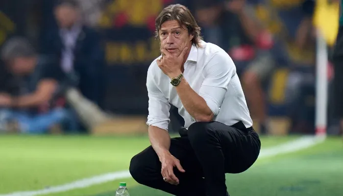 رد قاطع على مفاوضات الأهلي مع المدرب ماتياس ألميدا