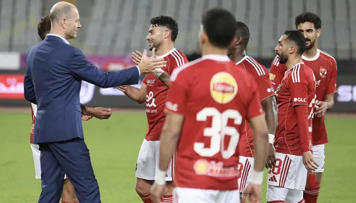 الأهلي يتخذ قرارا بشأن لاعبيه إذا فشلوا في التأهل لدوري أبطال إفريقيا