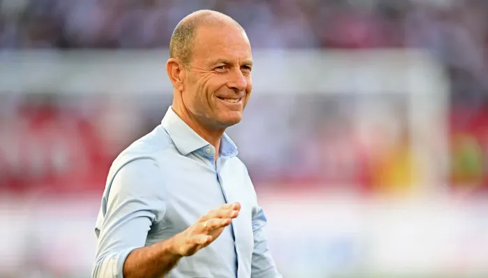 ماذا حدث بين الأهلي ووكيل توروب؟ كواليس تراجع الدنماركي عن اتفاق الرحيل