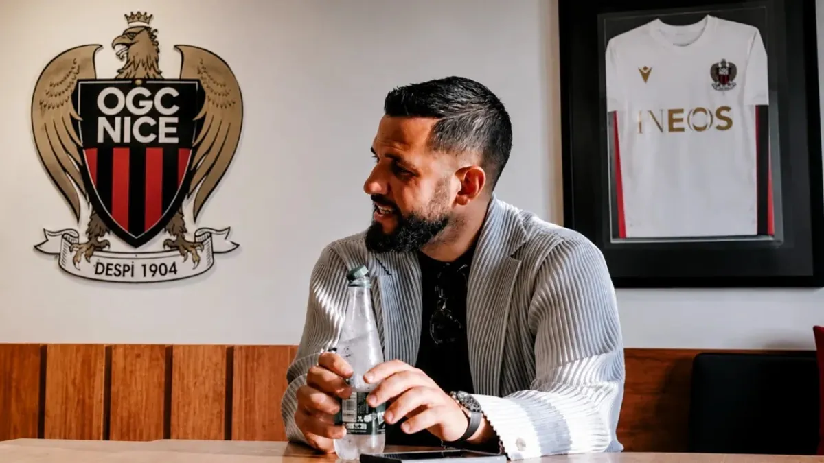 آدم وطني يجهز عرضًا أوروبيًا للاعب جديد.. والأهلي يرد