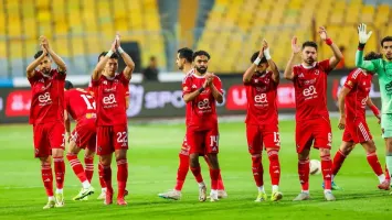 لاعب الأهلي السابق يقترب من الانتقال إلى الزمالك