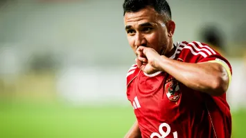 تعليق مفاجئ من مدرب الرياض السعودي على مفاوضات تريزيجيه