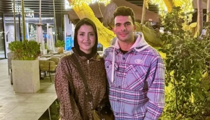 "أي حد ملوش تلاتة لازمة".. زوجة زيزو تهاجم منتقدي نجم الأهلي ومصر برسالة نارية