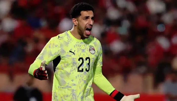 اندلاع صراع في الدوري الإنجليزي للفوز بـ مصطفى شوبير