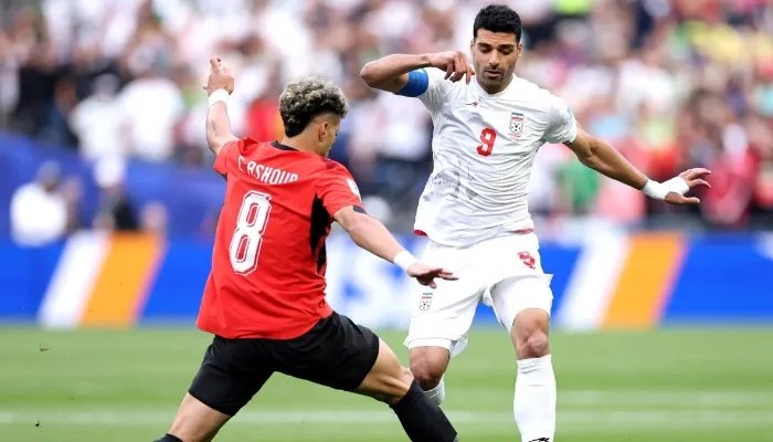 فيديو | بمشاركة سداسي الأهلي.. منتخب مصر يتعادل مع إيران ويتأهل وصيفا عن المجموعة السابعة