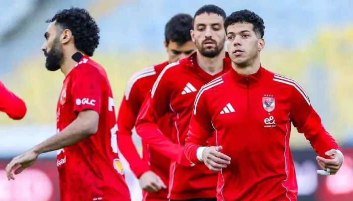 تطور مفاجئ يهدد استمرار أحد أجانب الأهلي في الموسم الجديد