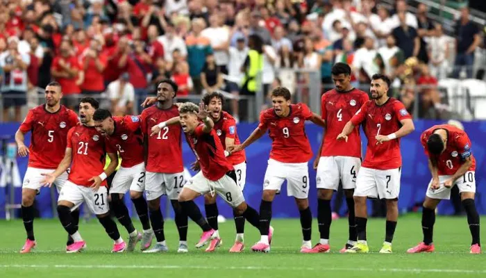 ثنائي الأهلي يتصدران أرقام "فيفا" في مباراة مصر وأستراليا