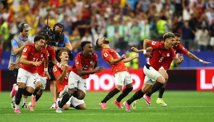 لاعب الأهلي مهدد بالإيقاف خلال مباراة مصر والأرجنتين في كأس العالم