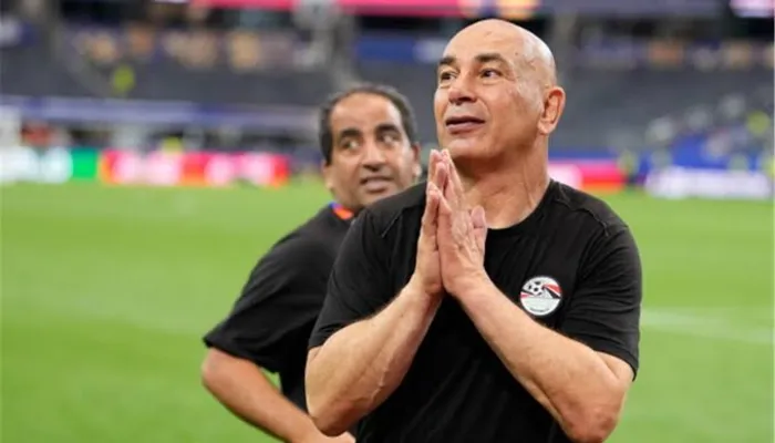 فيديو | "عار على العالم".. رد ناري من حسام حسن على سؤال بشأن رفعه علم فلسطين