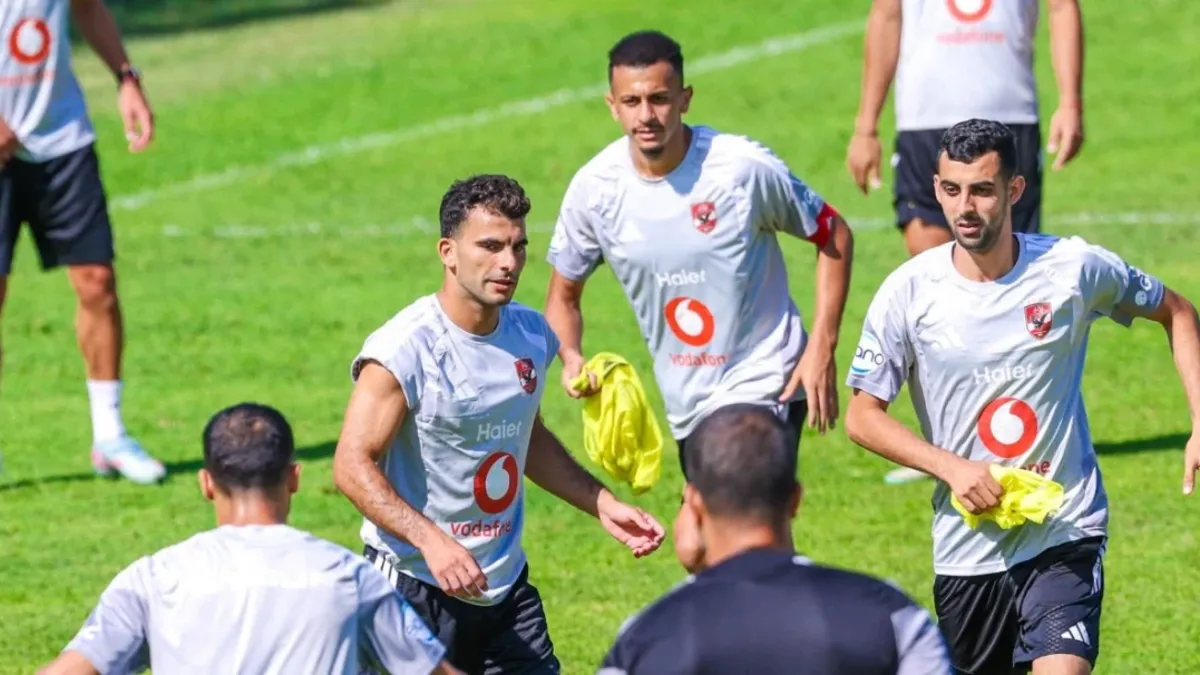 مفاجأة في معسكر الأهلي بإسبانيا.. لاعب شاب يلفت أنظار عموتة