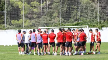 الأهلي يختتم استعداداته لمواجهة برشلونة في كأس خوان جامبر.. موقف إمام عاشور