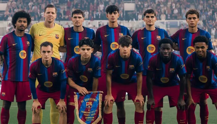 تشكيل برشلونة أمام الأهلي في كأس خوان جامبر.. موقف حمزة عبد الكريم