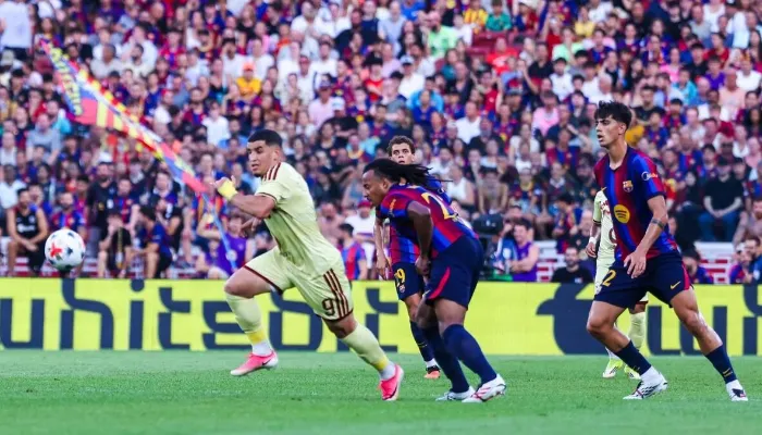 تألق حمزة عبد الكريم و زيزو.. الأهلي يخسر أمام برشلونة 2-1 في كأس خوان جامبر