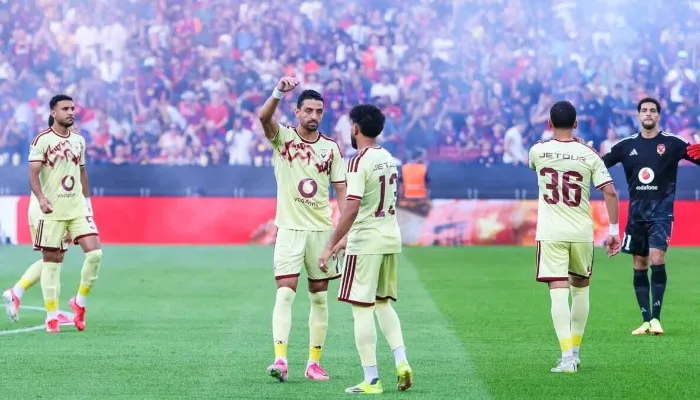 إصابة لاعب الأهلي أمام برشلونة