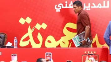 ملامح قائمة الأهلي للموسم الجديد.. عموتة يحسم اختياراته و7 أسماء موقفها غامض