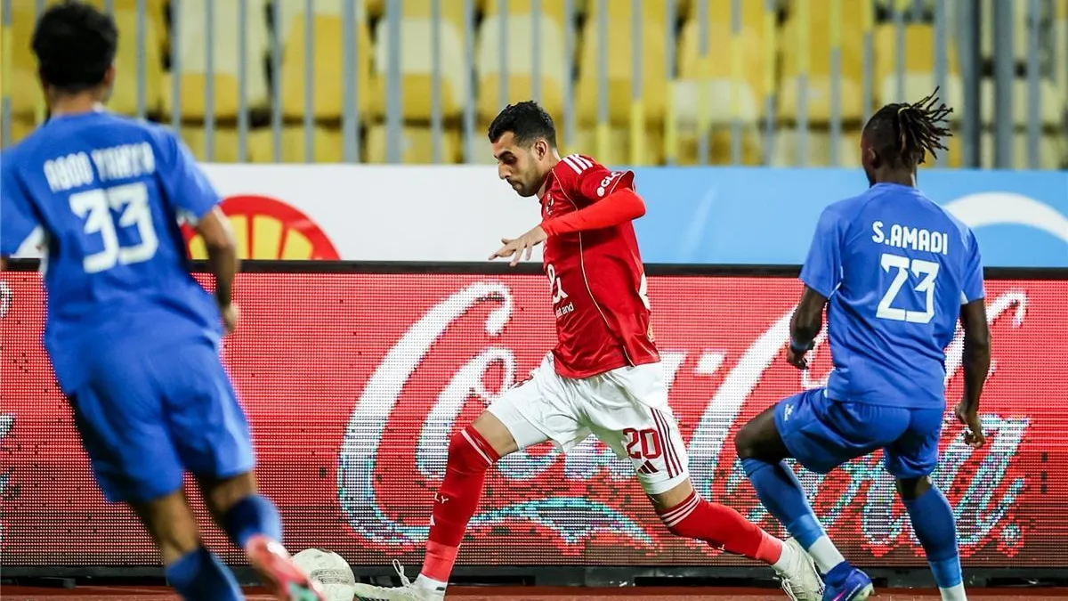 تعديل موعد مباراة الأهلي وسموحة في الدوري المصري